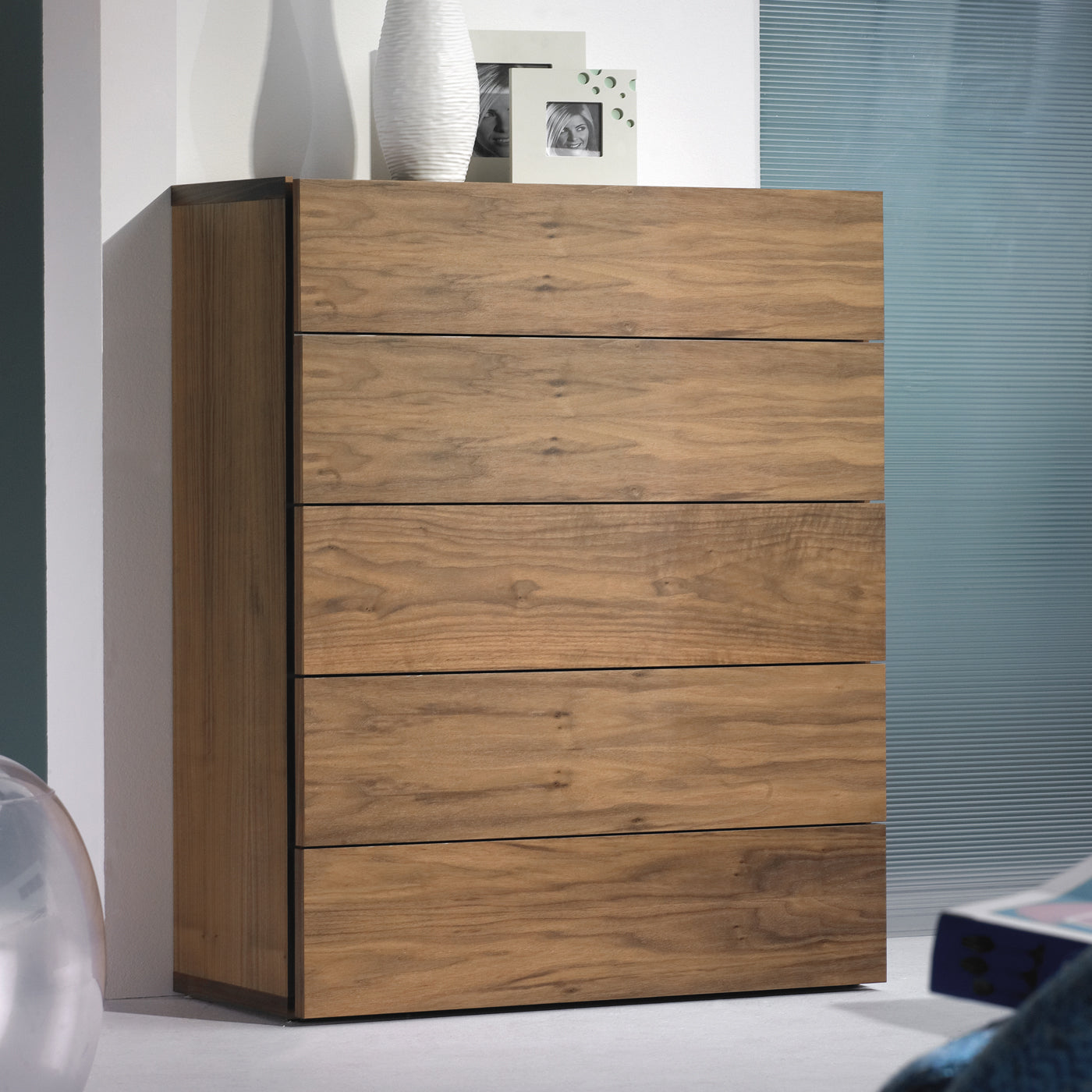 Float 5 Drawer Chest