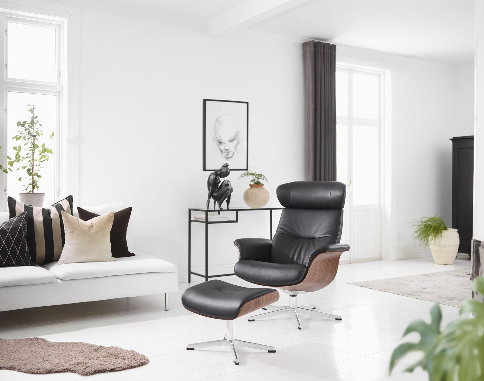 Lounge Chair