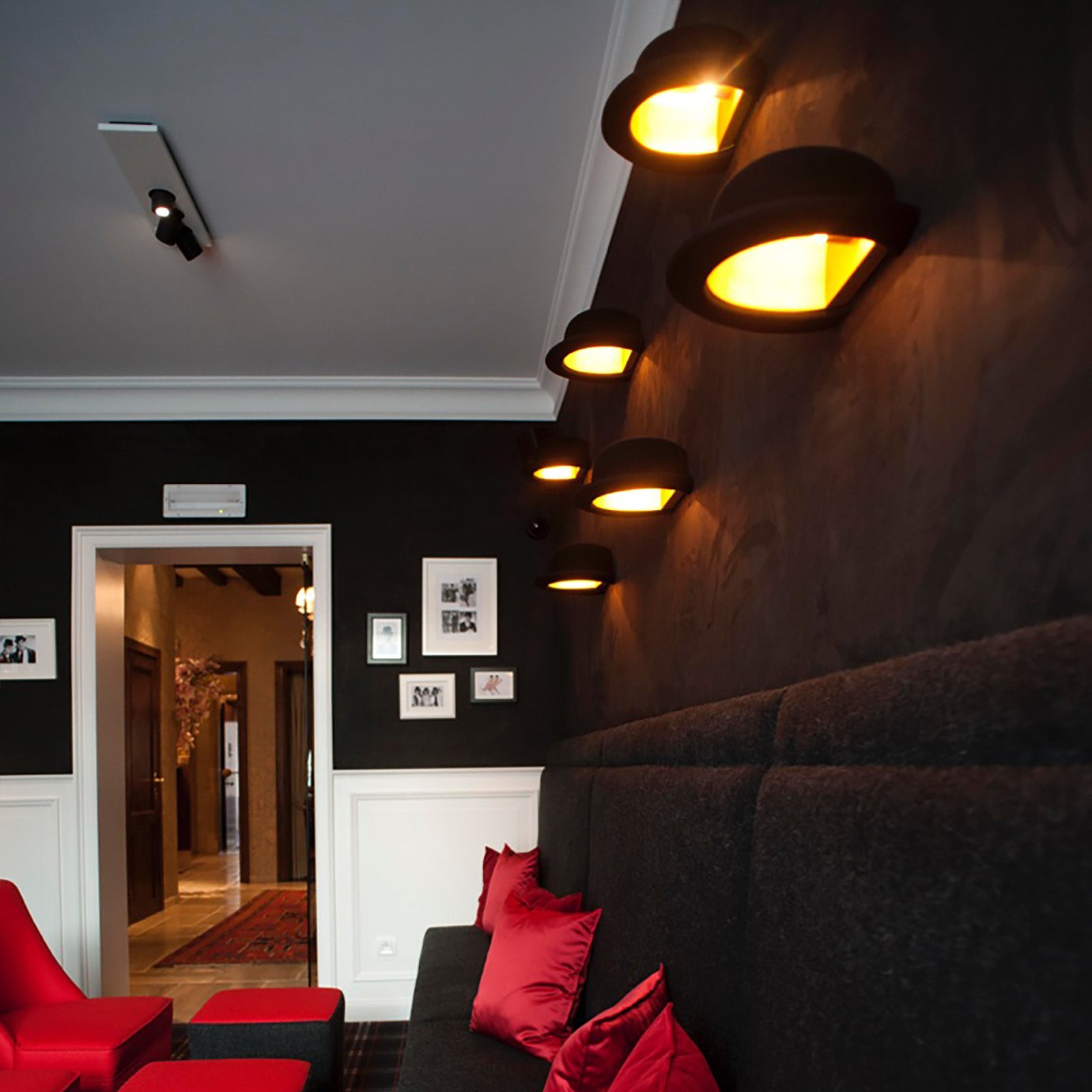 Jeeves Wall Light Lamp