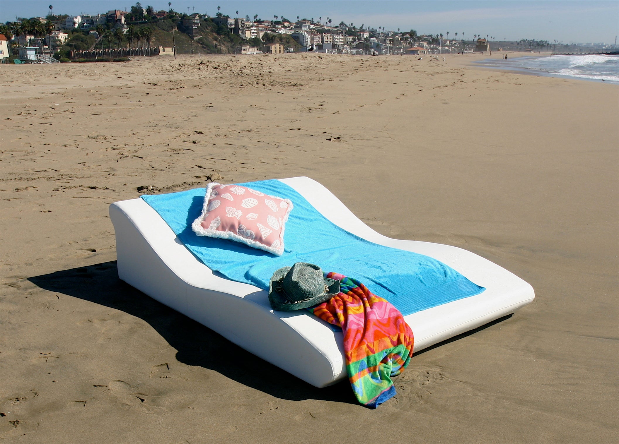 Tide Chaise