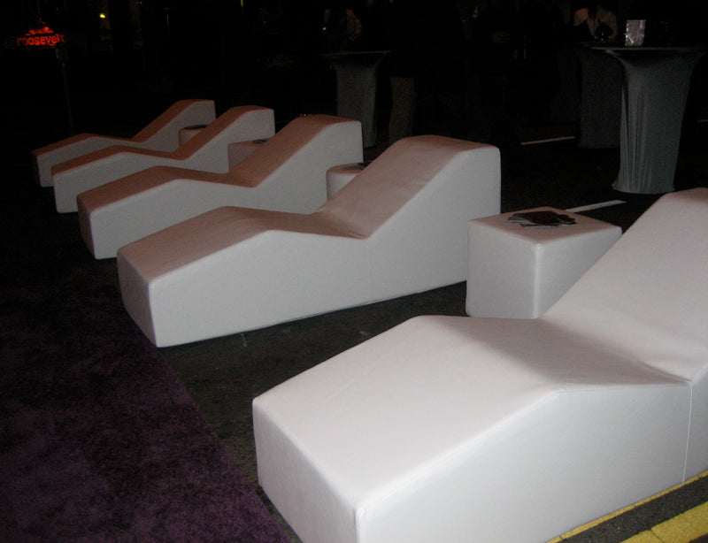 Modern Outdoor chaise