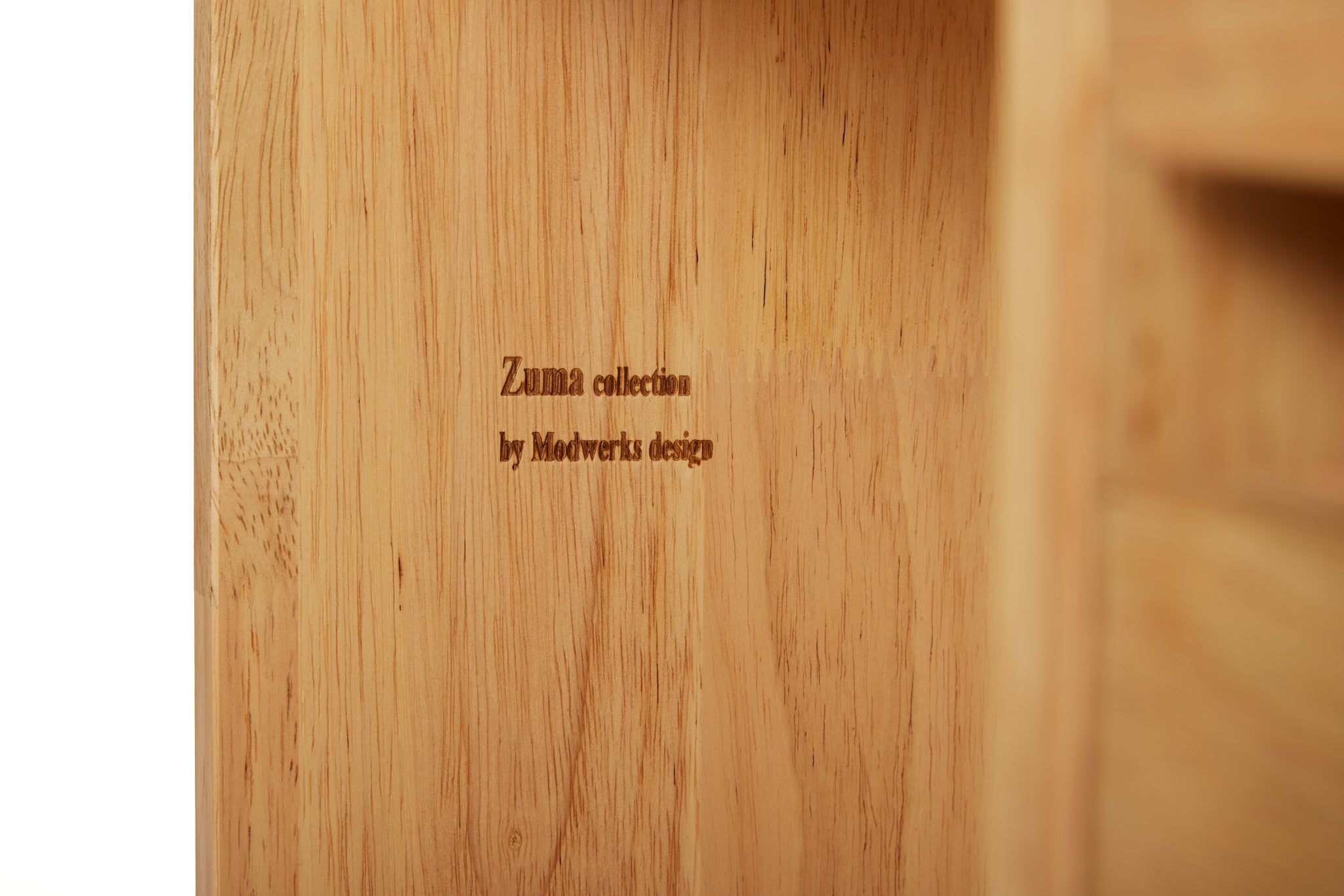 Zuma Para low bookcase