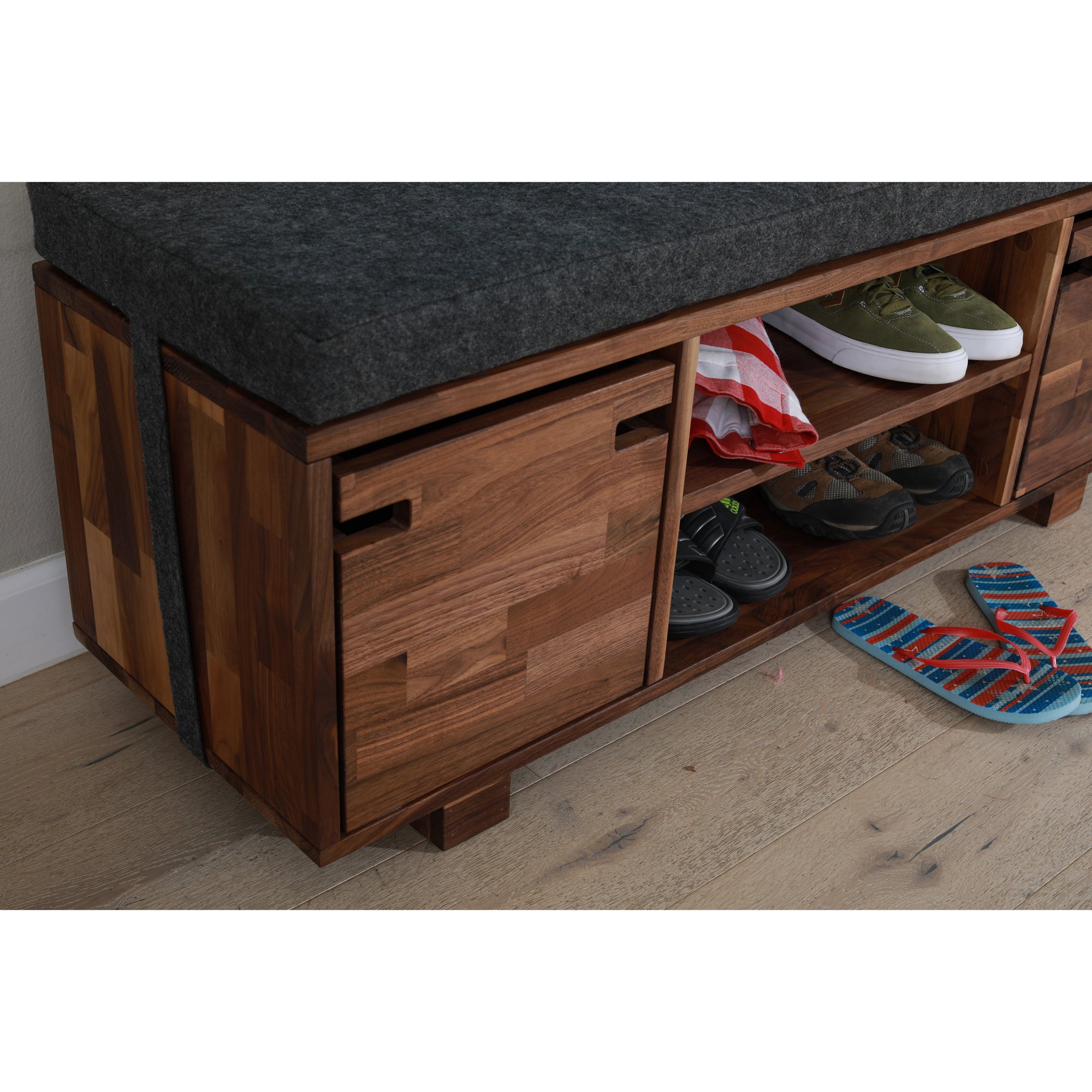 Zuma Storage Bench