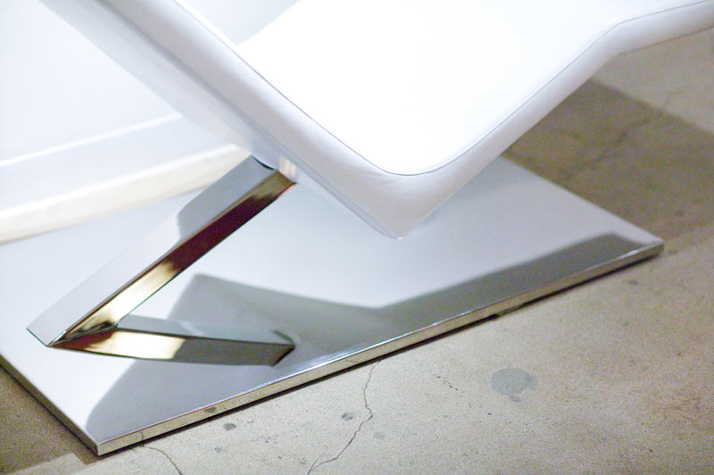 Zero Chaise Lounge