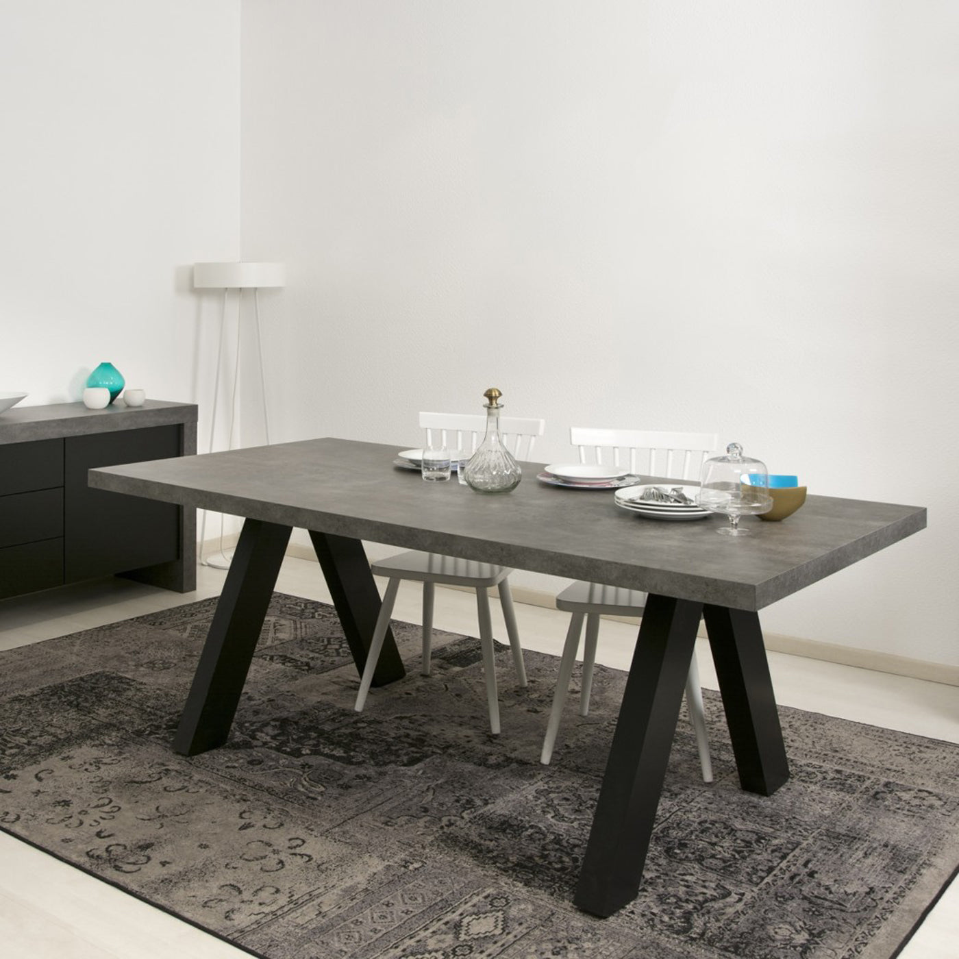Apex dining table